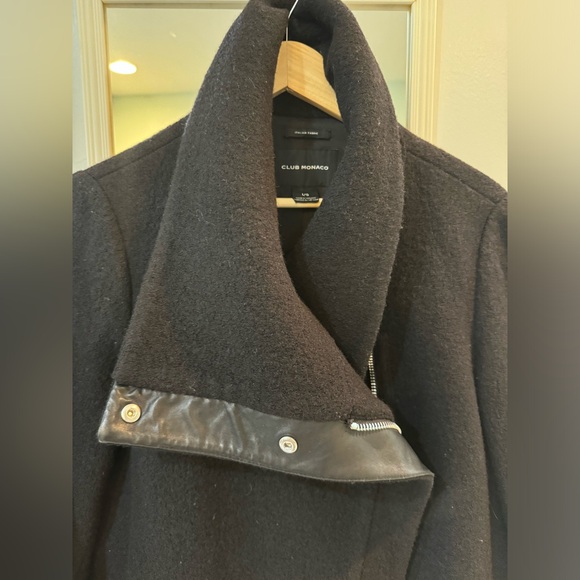 CLUB MONACO HALLI COAT %100 Wool and %100 Leather Trim. size LARGE - Picture 7 of 11